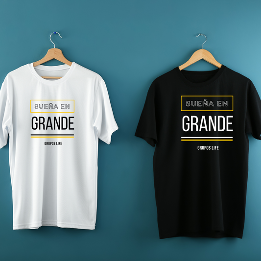 Suena En Grande Graphic T-Shirt for Men.